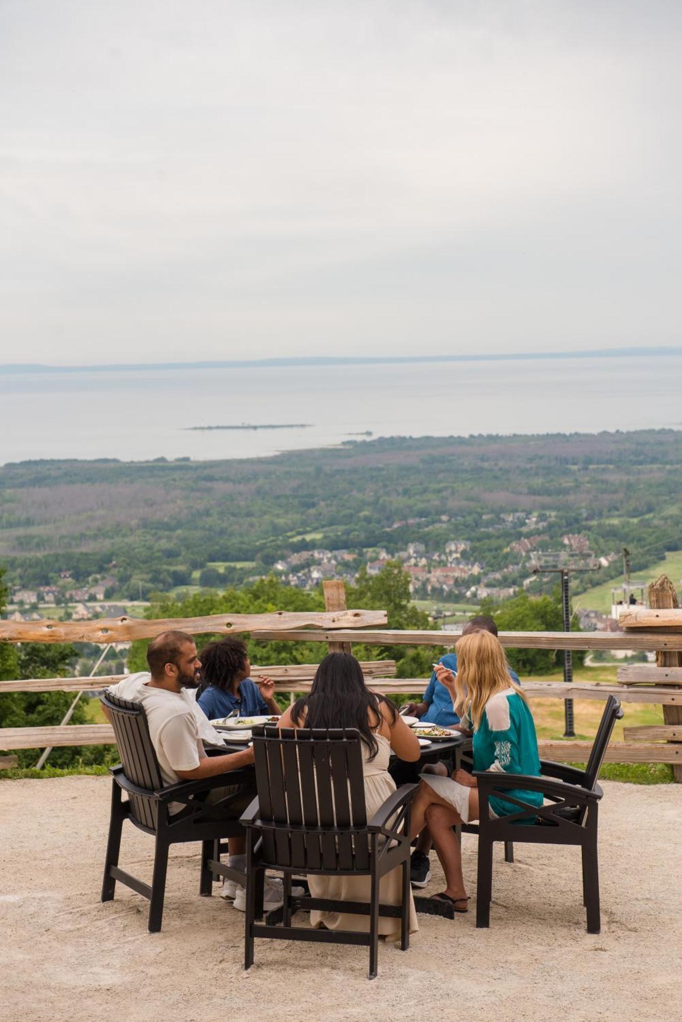 Hotel Blue Mountain Collection 4*